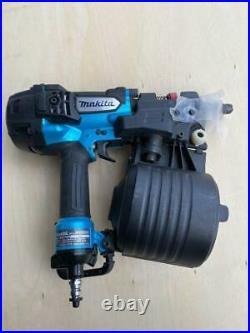 Makita 90mm high pressure air nailing with air duster model AN935H blue used